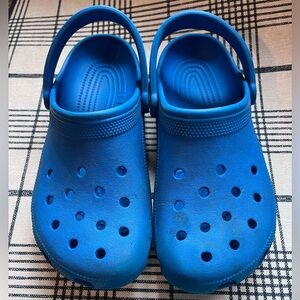 Crocs Used condition but lots of life left! 
Size Men8/Women10